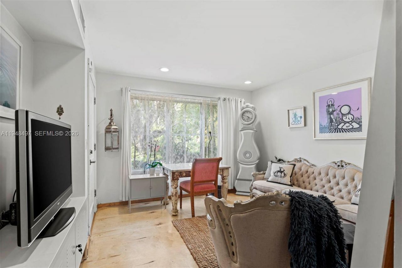 1360 SW 14th St , Miami, FL 33145 Photo