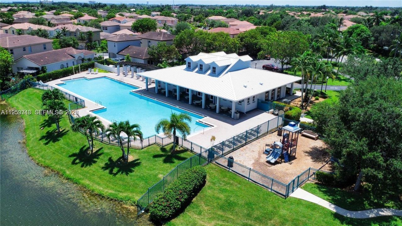 1481 NE 40th Ave, Homestead, FL 33033 Photo