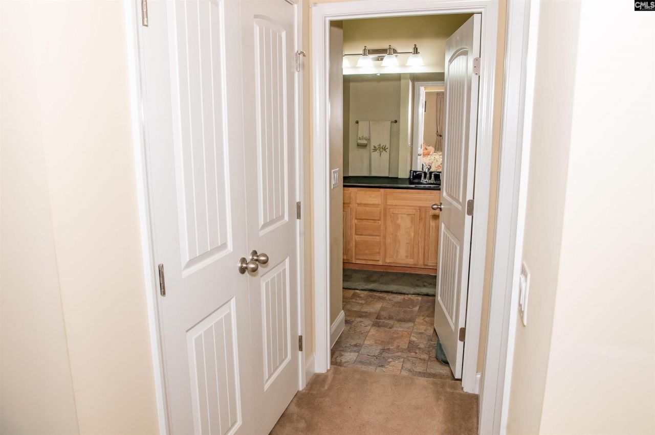 148 Fox Squirrel Circle Photo 29