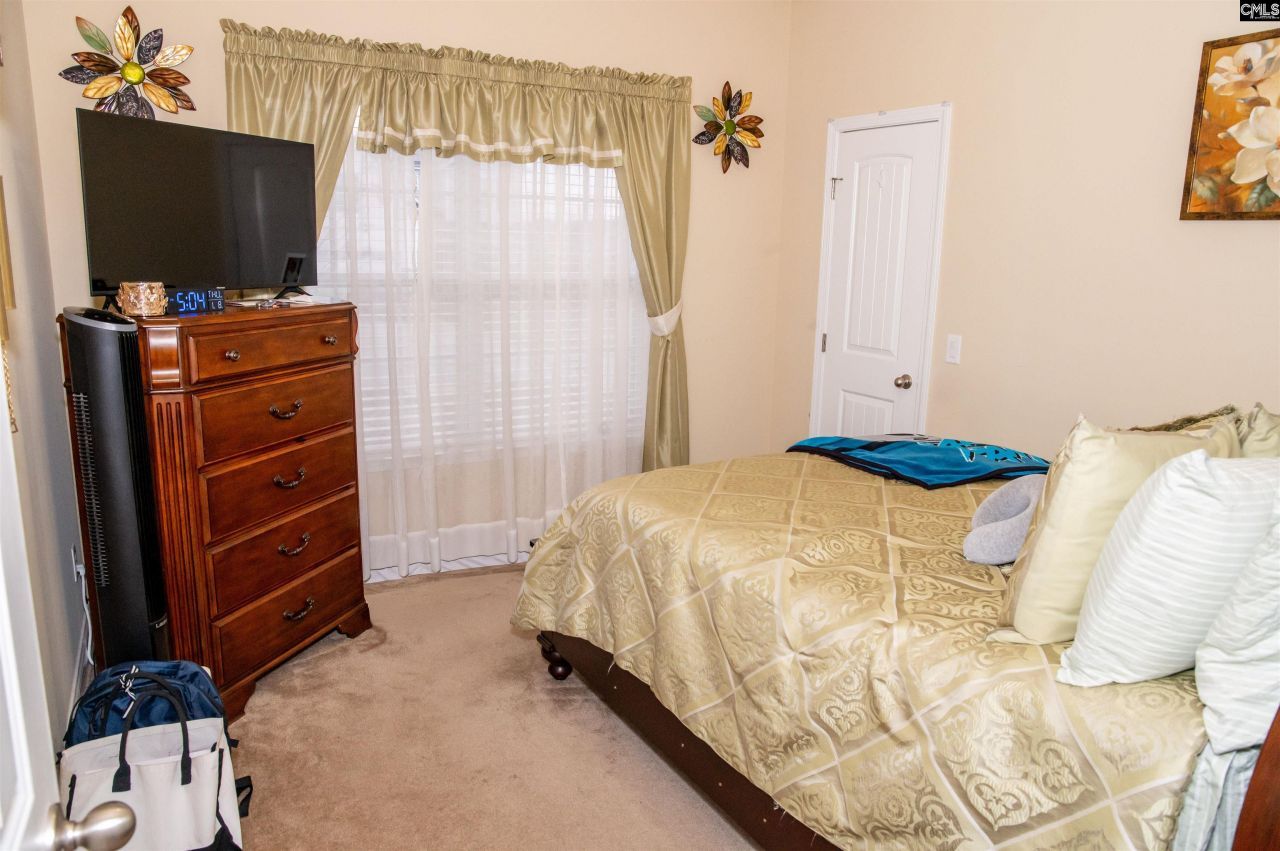 148 Fox Squirrel Circle Photo 34