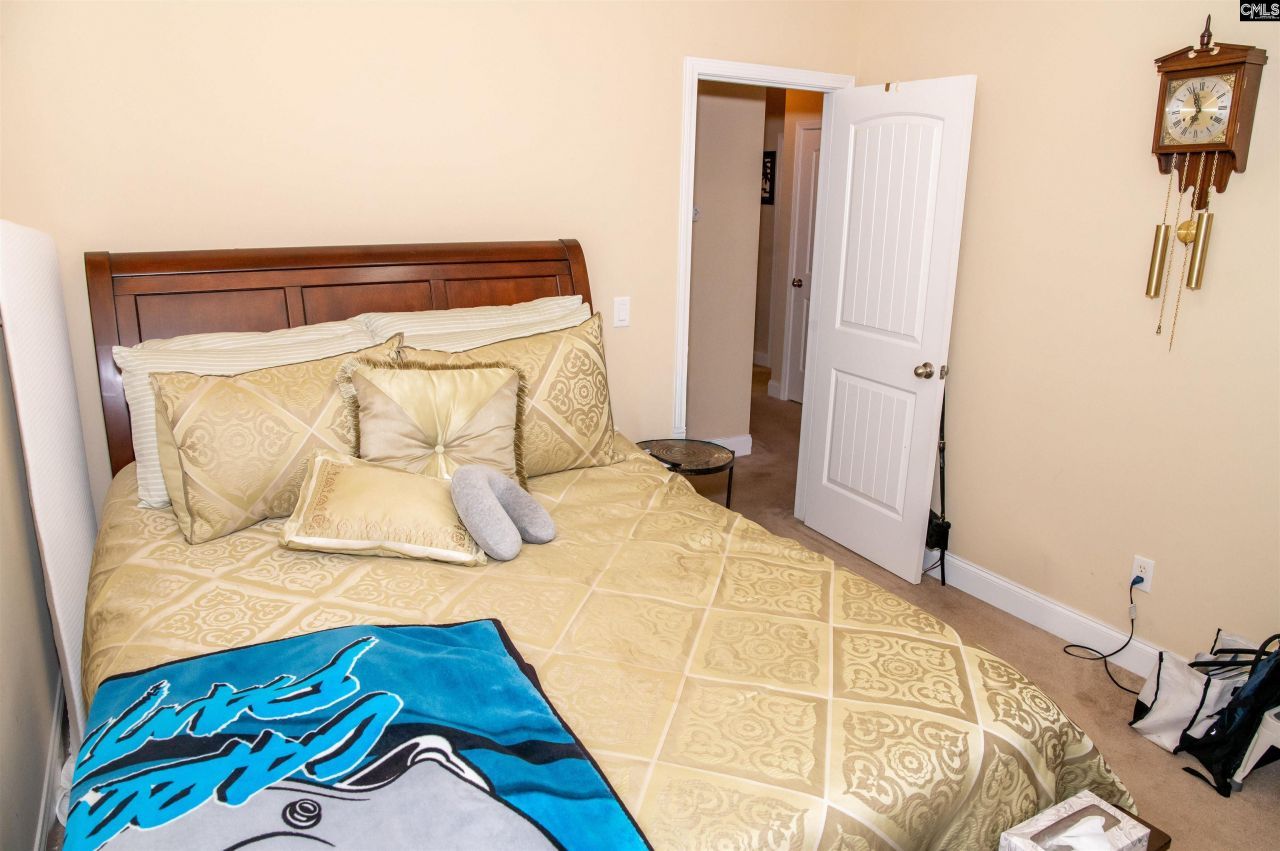 148 Fox Squirrel Circle Photo 35