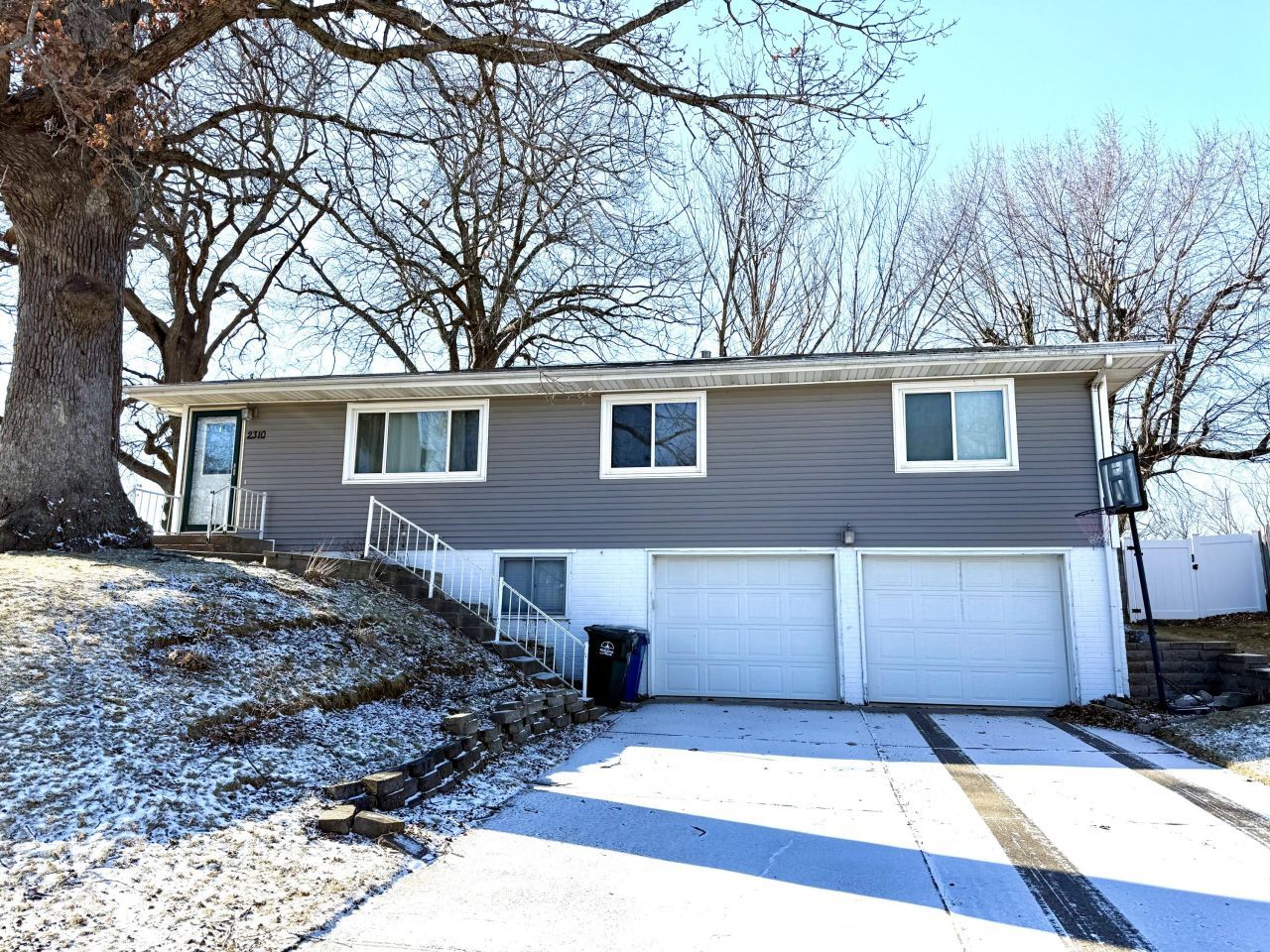 2310 Forest Pkwy, Muscatine, IA 52761 Main Photo