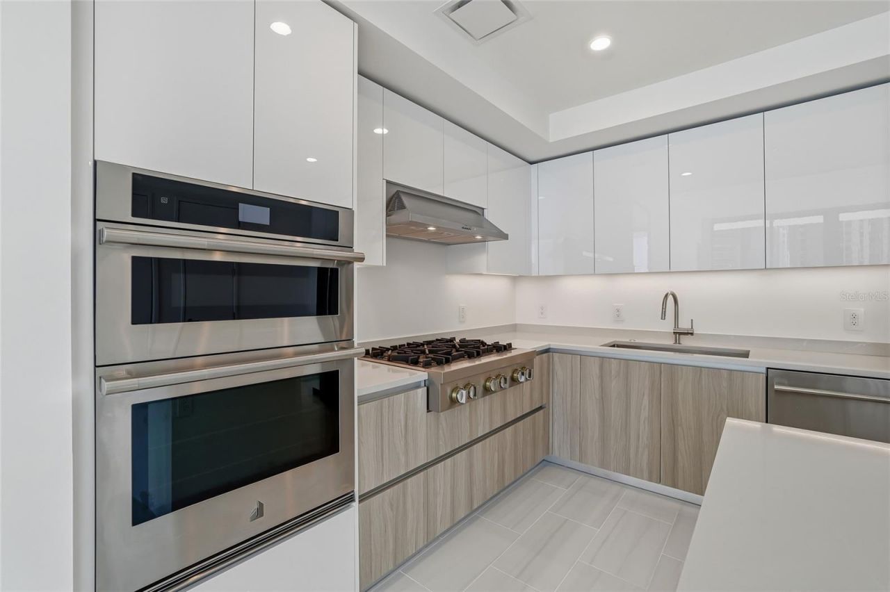 400 Central Avenue, Unit 505, Saint Petersburg, FL 33701 Photo