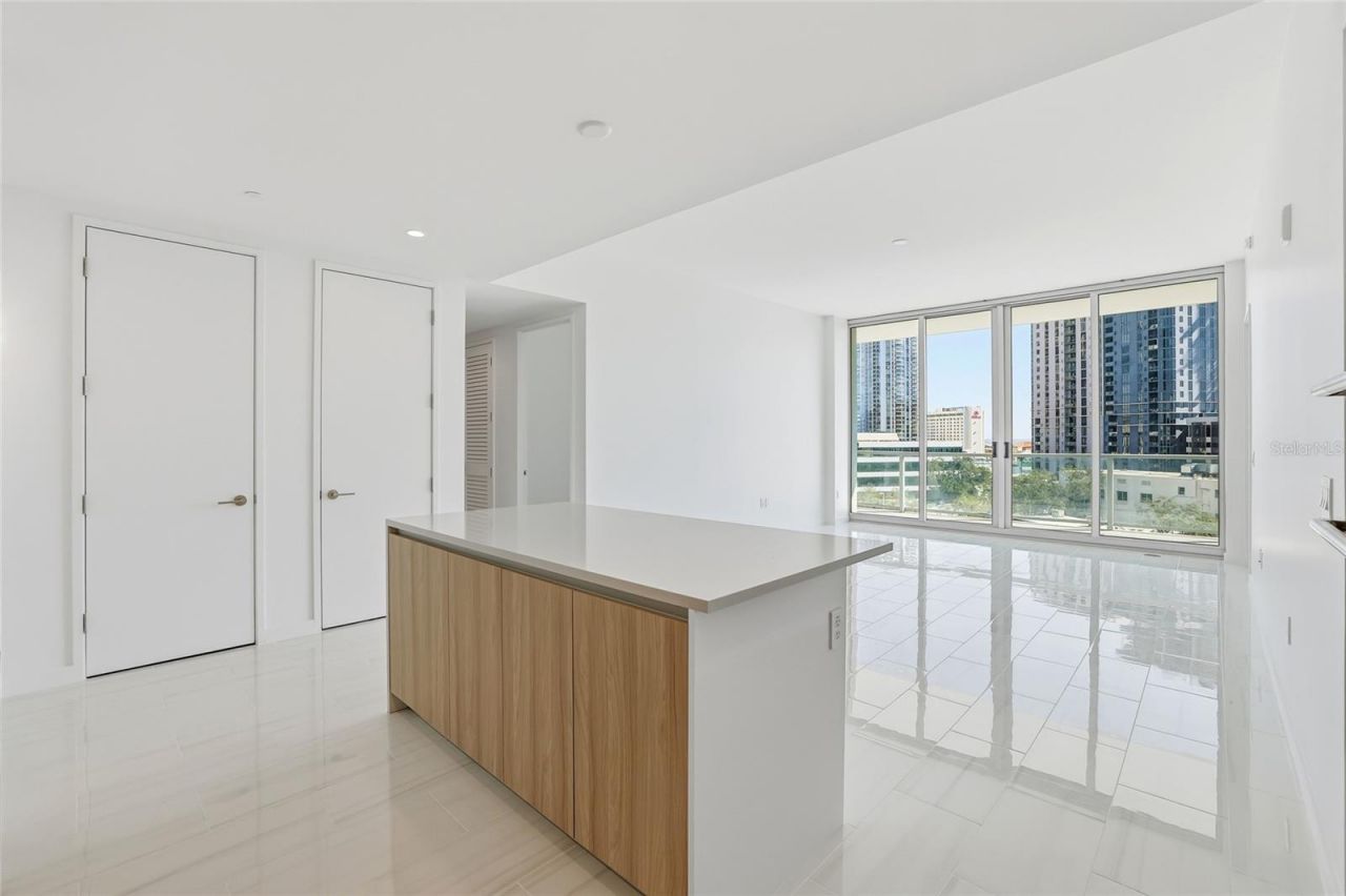 400 Central Avenue, Unit 505, Saint Petersburg, FL 33701 Photo