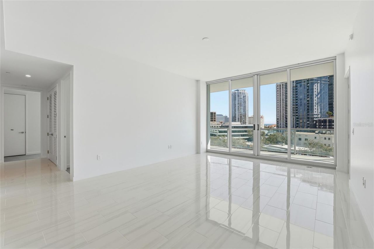 400 Central Avenue, Unit 505, Saint Petersburg, FL 33701 Photo