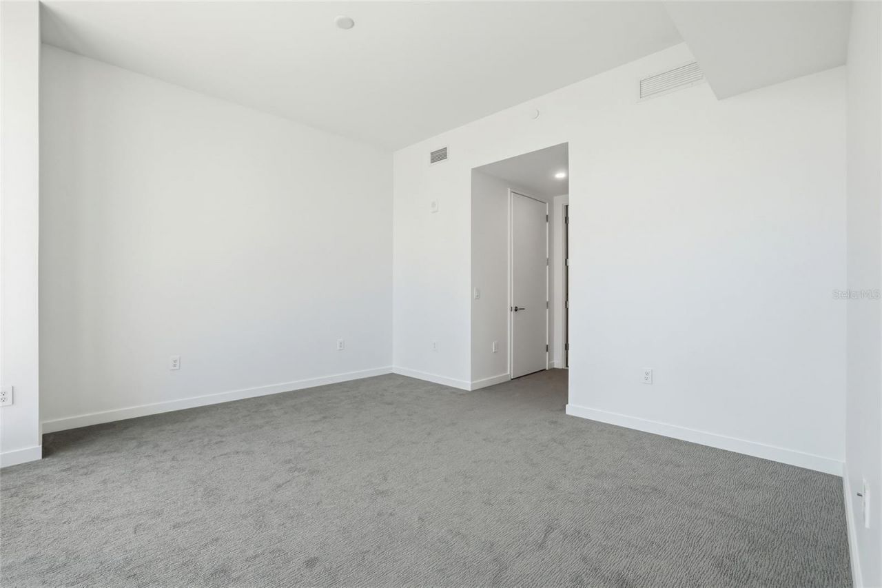 400 Central Avenue, Unit 505, Saint Petersburg, FL 33701 Photo