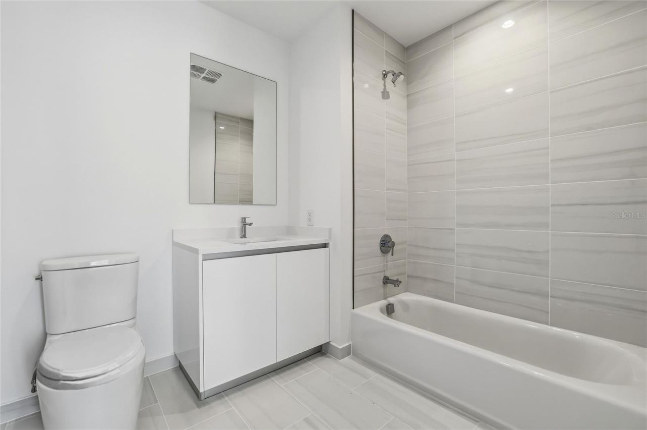 400 Central Avenue, Unit 505, Saint Petersburg, FL 33701 Photo