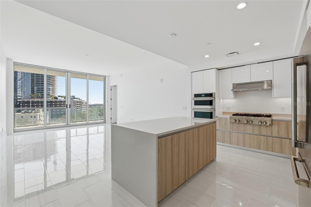 400 Central Avenue, Unit 505, Saint Petersburg, FL 33701 Photo