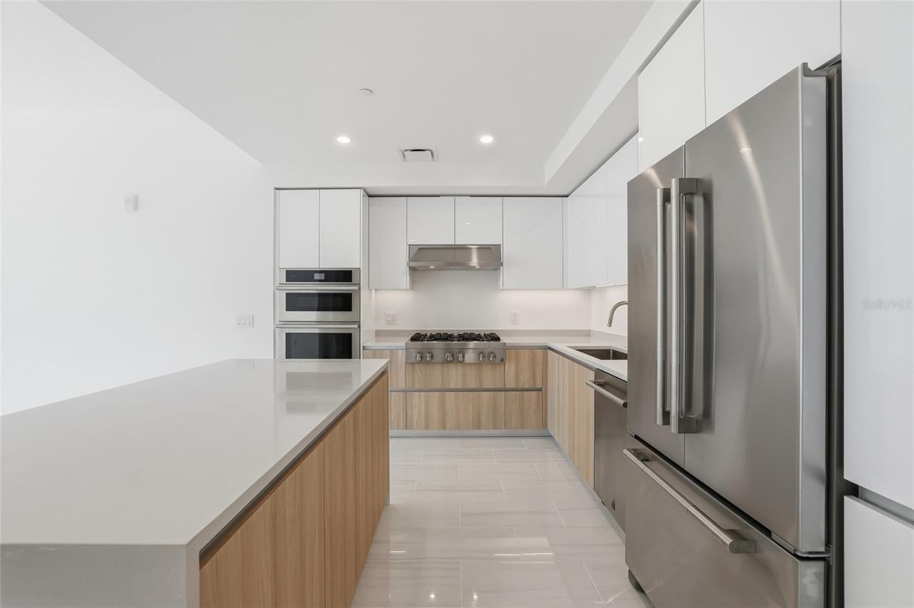 400 Central Avenue, Unit 505, Saint Petersburg, FL 33701 Photo