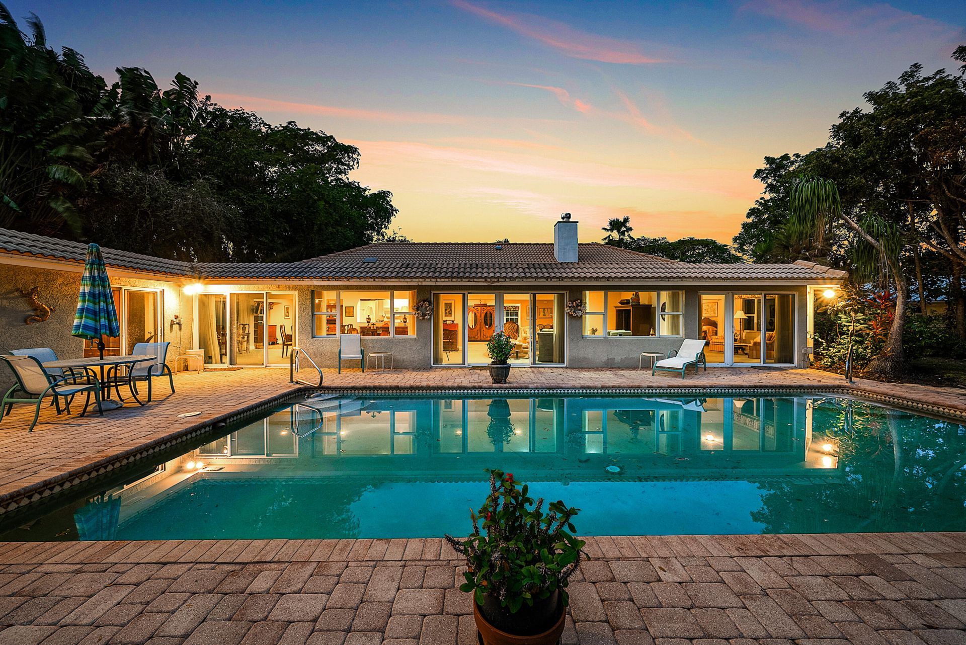 416 S Country Club Drive, Atlantis, FL 33462 Photo