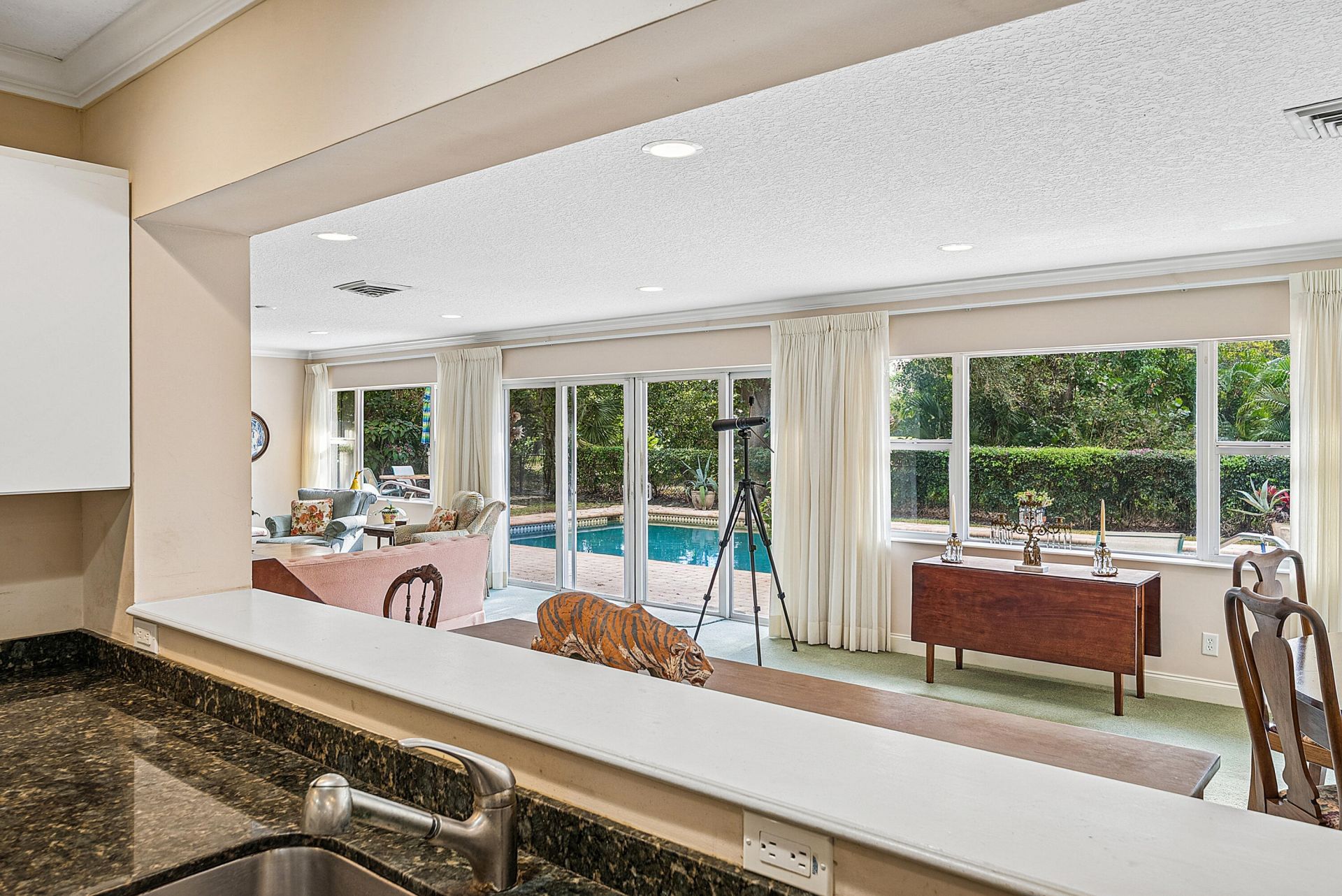 416 S Country Club Drive, Atlantis, FL 33462 Photo