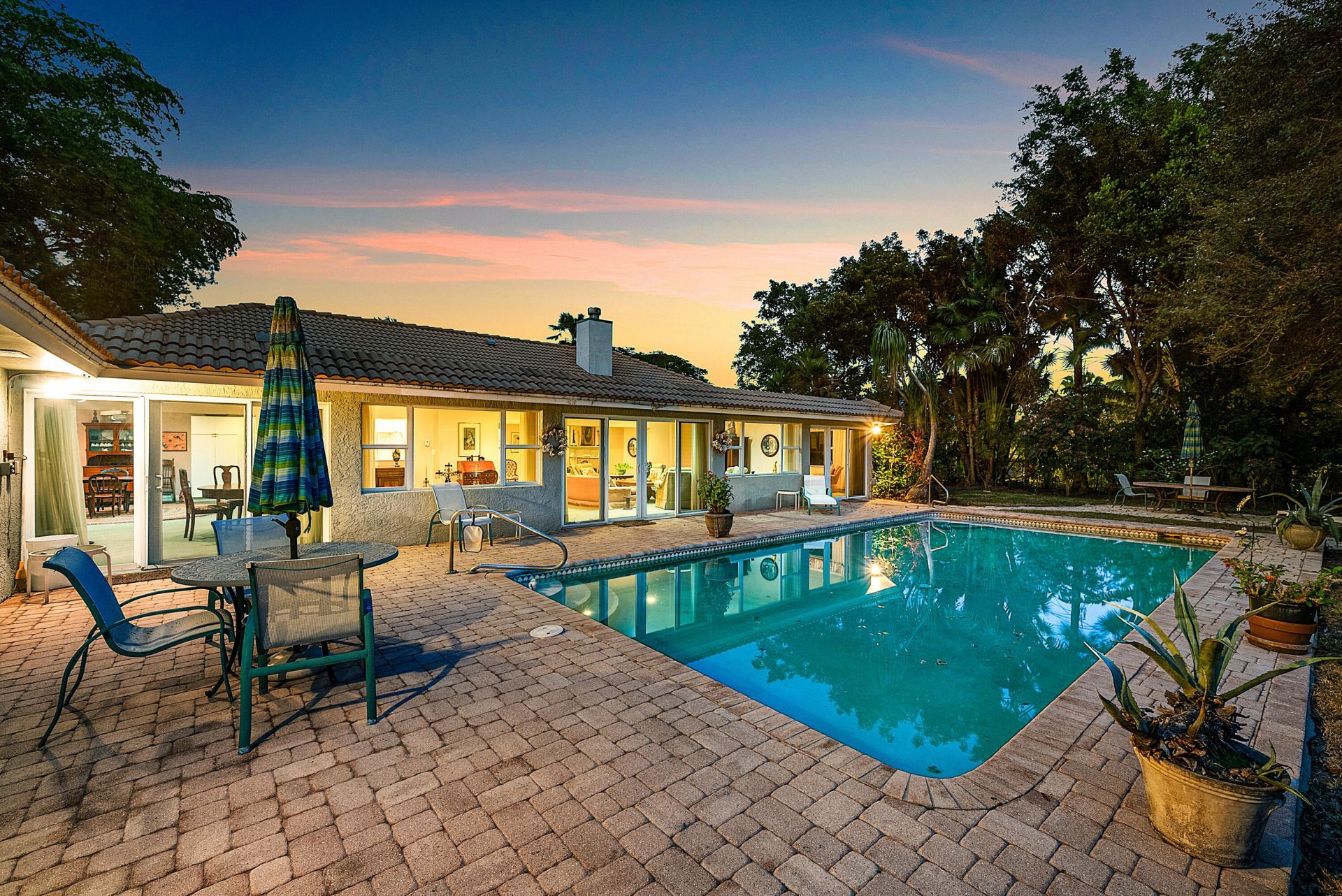 416 S Country Club Drive, Atlantis, FL 33462 Photo