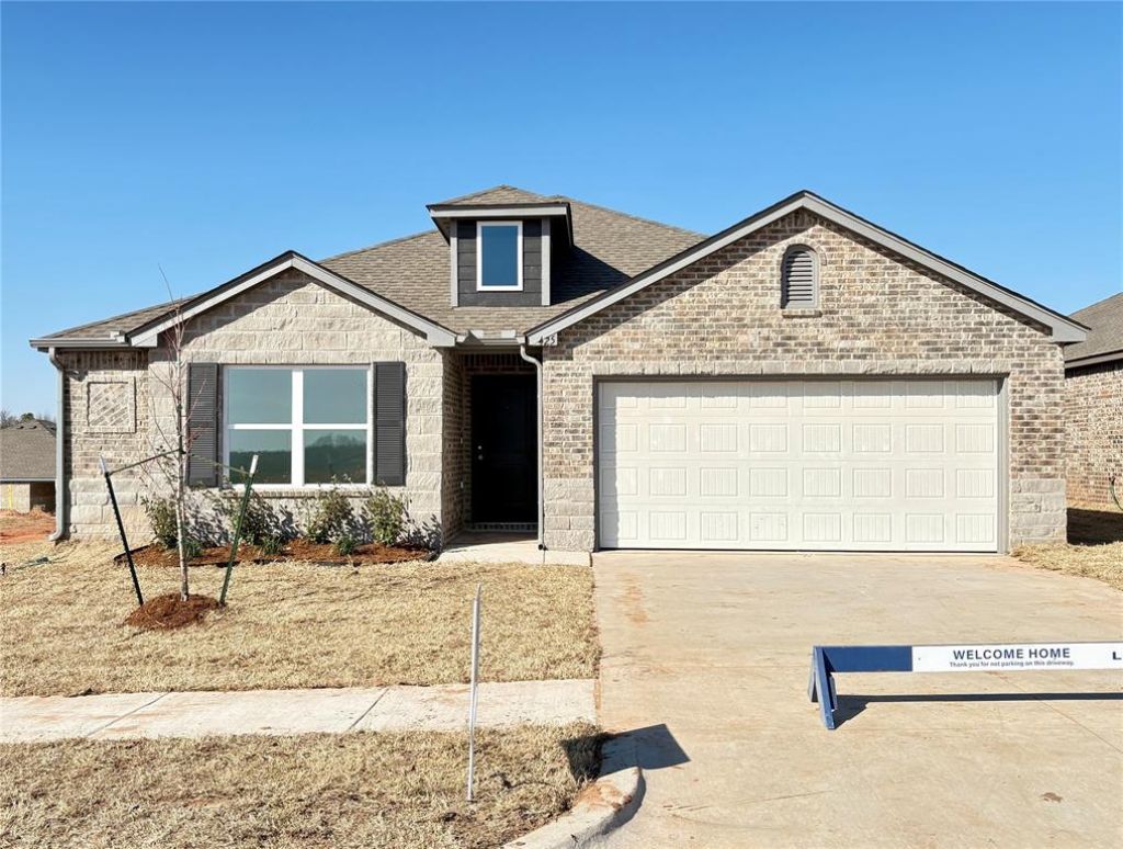 425 Silas Drive, Tuttle, OK 73089 Main Photo