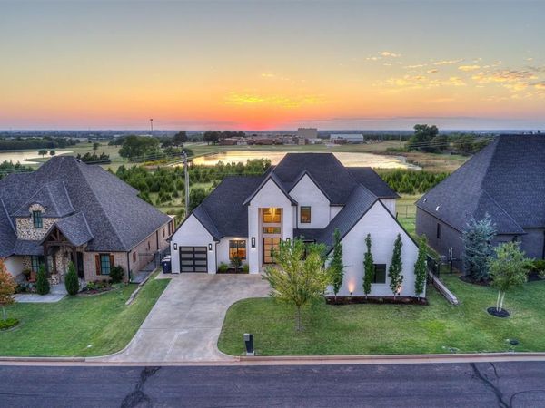 15713 James Thomas Court, Edmond, OK 73013