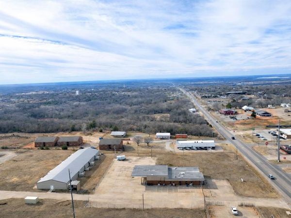 1701 E 1st Street, Chandler, OK 74834