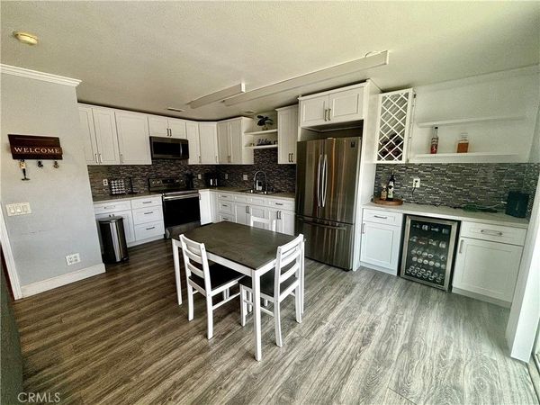 2910 Bradford Place, Santa Ana, CA 92707