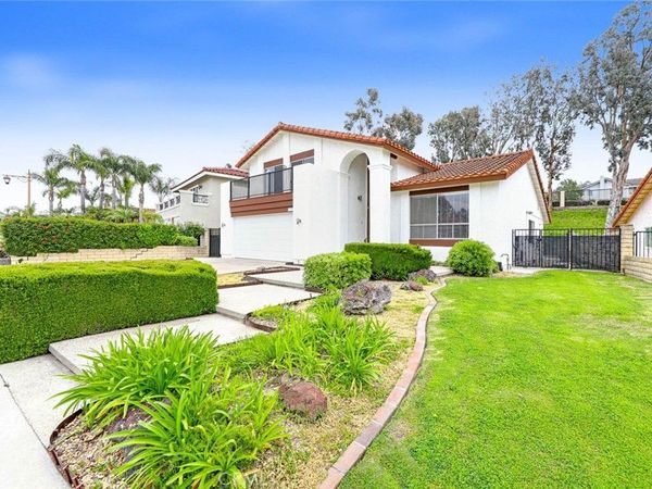 6720 E Swarthmore Drive, Anaheim Hills, CA 92807