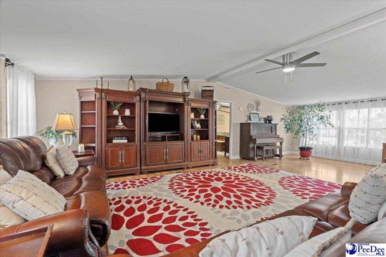 8035 Kingstree Hwy Photo 9