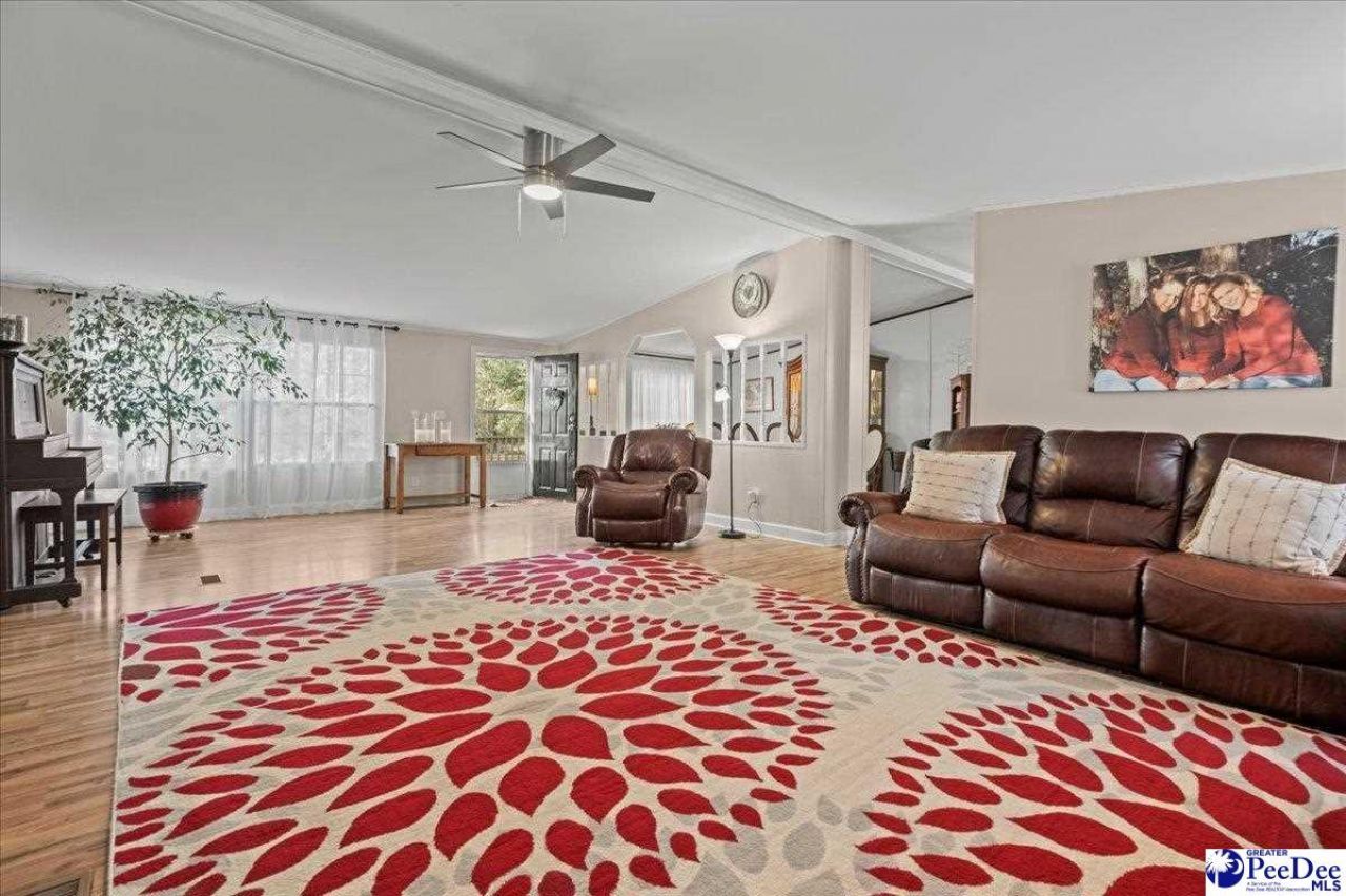 8035 Kingstree Hwy Photo 10