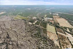 8035 Kingstree Hwy photo 4