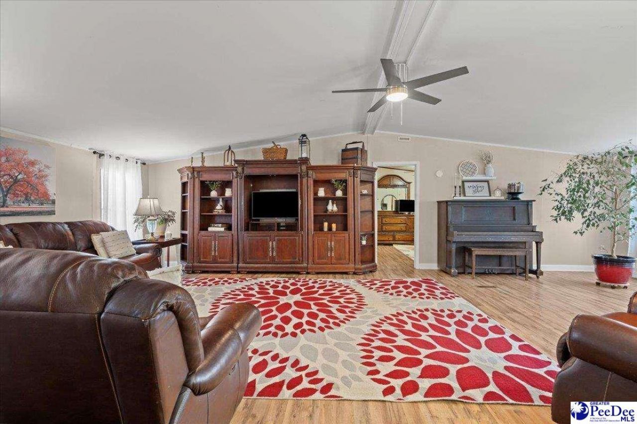 8035 Kingstree Hwy Photo 8