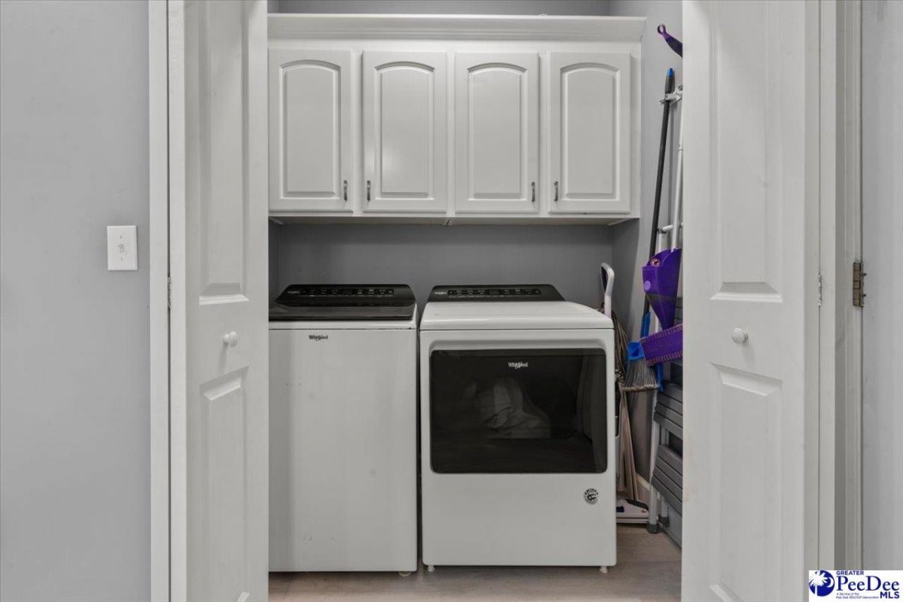 528 Azalea Drive Photo 15