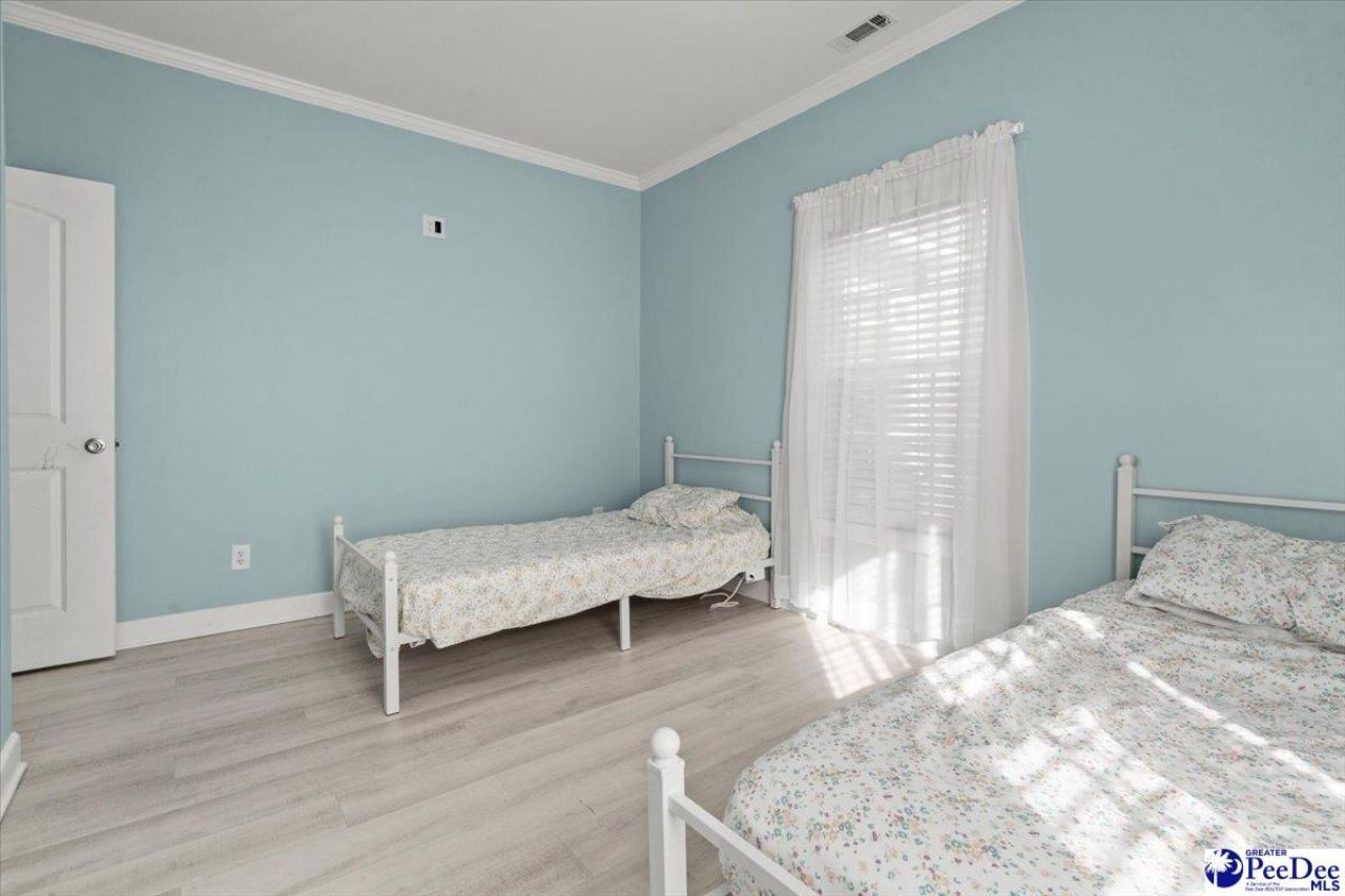 528 Azalea Drive Photo 27