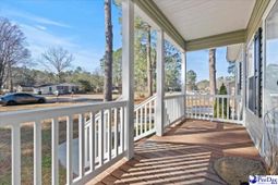 528 Azalea Drive photo 4