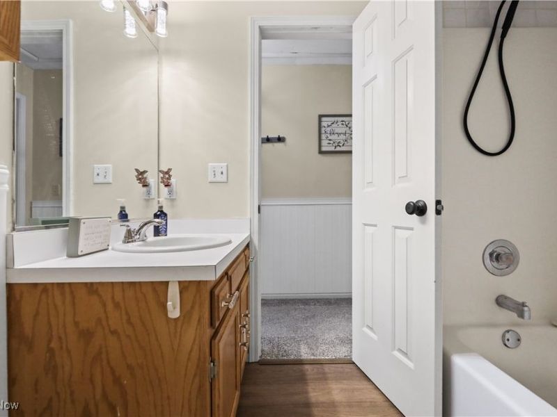 5279 Creekside Boulevard, Unit V43, Brunswick Hills, OH 44212 Photo 20