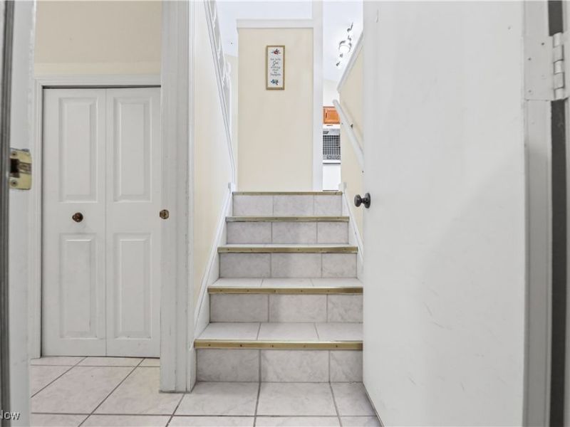 5279 Creekside Boulevard, Unit V43, Brunswick Hills, OH 44212 Photo 28