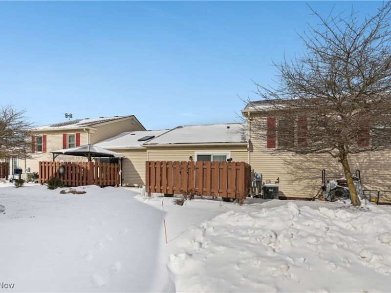 5279 Creekside Boulevard, Unit V43, Brunswick Hills, OH 44212 Photo 33