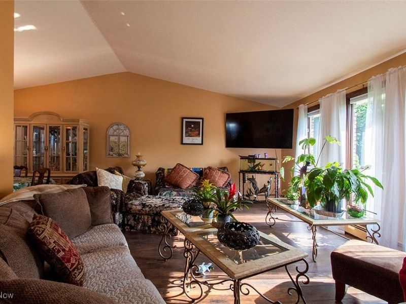 1623 Devonshire Drive, Brunswick, OH 44212 Photo 5