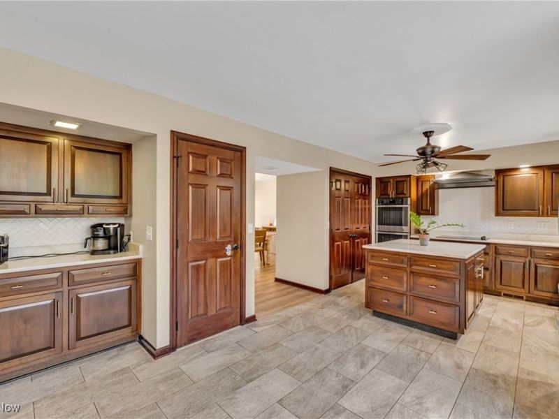 10 Hidden Valley Drive, Unit 10, Rocky River, OH 44116 Photo 17