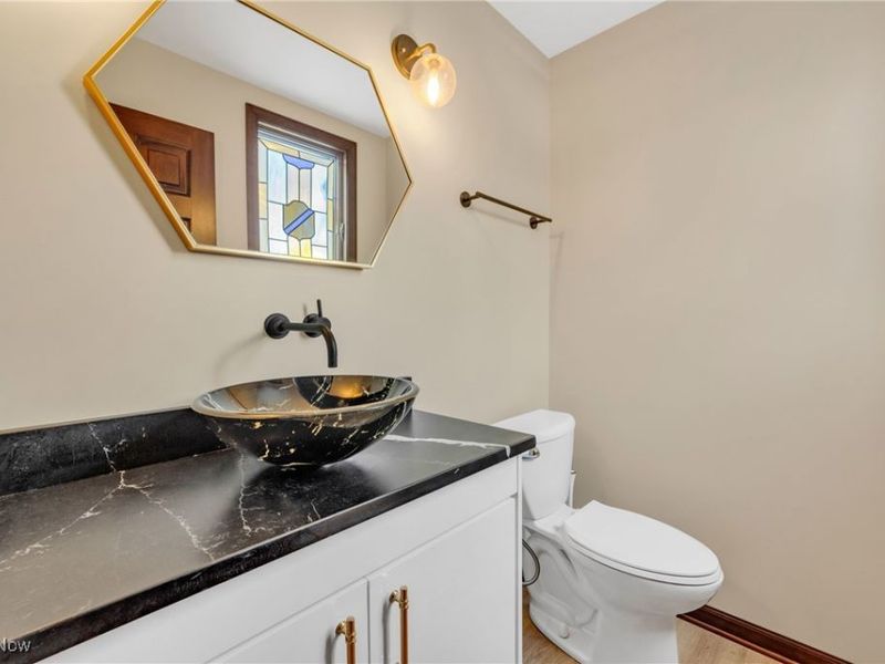 10 Hidden Valley Drive, Unit 10, Rocky River, OH 44116 Photo 19