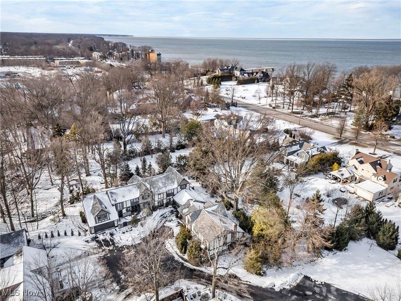 10 Hidden Valley Drive, Unit 10, Rocky River, OH 44116 Photo 4