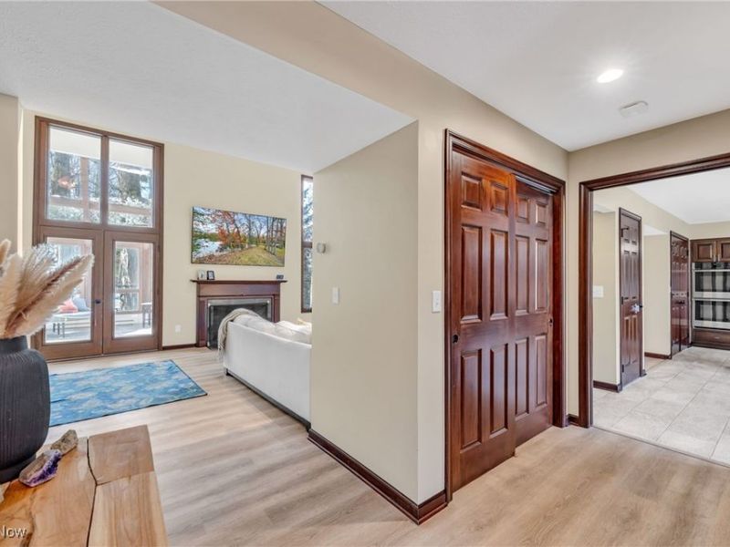 10 Hidden Valley Drive, Unit 10, Rocky River, OH 44116 Photo 7