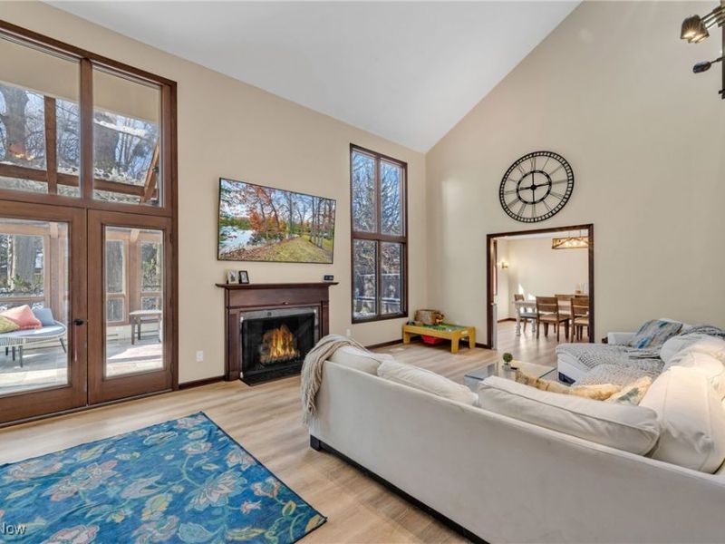 10 Hidden Valley Drive, Unit 10, Rocky River, OH 44116 Photo 8