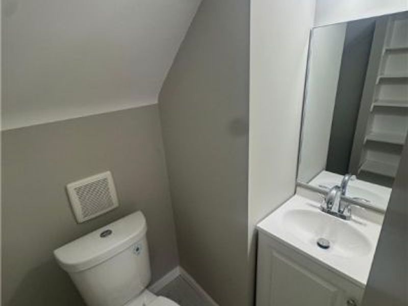 4427 W 58th Street, Cleveland, OH 44144 Photo 17