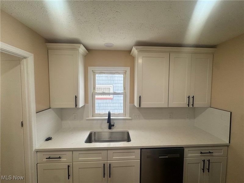 4427 W 58th Street, Cleveland, OH 44144 Photo 4