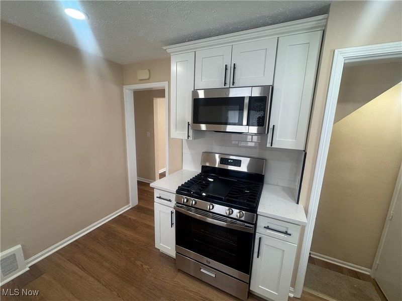 4427 W 58th Street, Cleveland, OH 44144 Photo 7