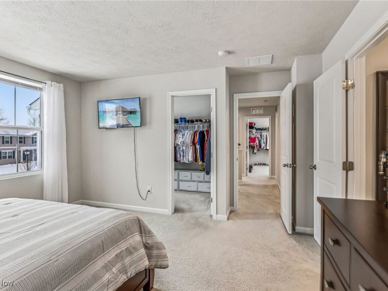 229 River Run Drive, Elyria, OH 44035 Photo 18