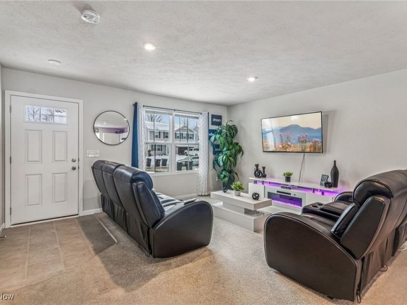 229 River Run Drive, Elyria, OH 44035 Photo 5