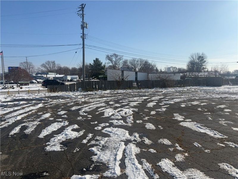 42953 N Ridge Road, Elyria, OH 44035 Photo 3