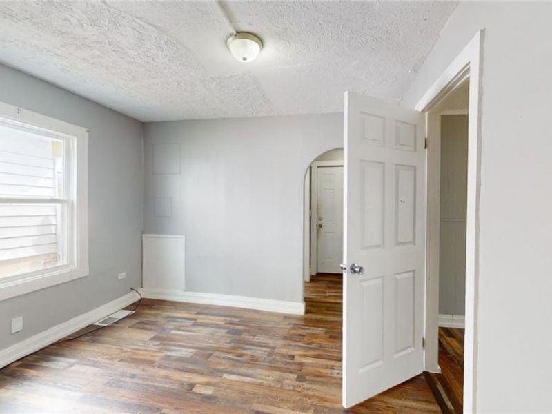 3523 Walton Avenue, Cleveland, OH 44113 Photo 18