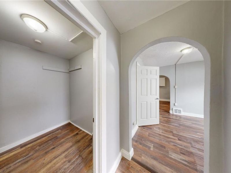 3523 Walton Avenue, Cleveland, OH 44113 Photo 24