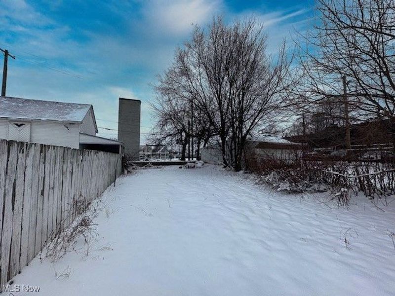 3523 Walton Avenue, Cleveland, OH 44113 Photo 3