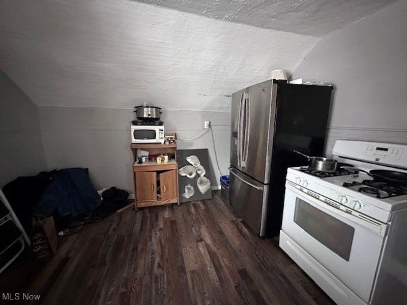 3523 Walton Avenue, Cleveland, OH 44113 Photo 31