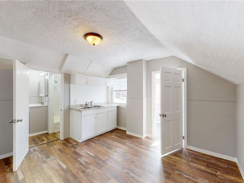 3523 Walton Avenue, Cleveland, OH 44113 Photo 44