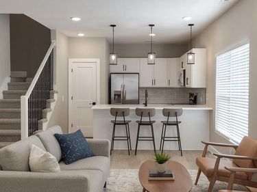 1917 Dahlman Rows Plaza, Omaha, NE 68108