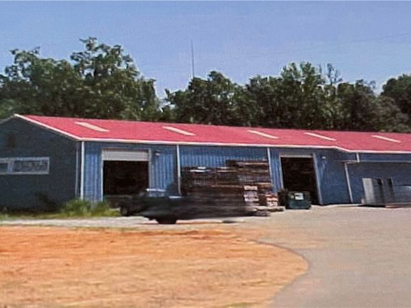 6403 McFarland Boulevard E, Tuscaloosa, AL 35405